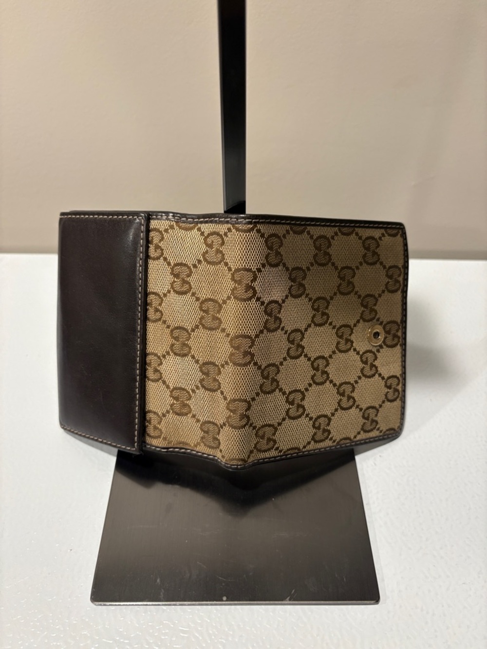Pre- Owned Vintage Gucci GG Canvas Heart Shape Compact Bi- fold Wallet - Picture 10 of 11